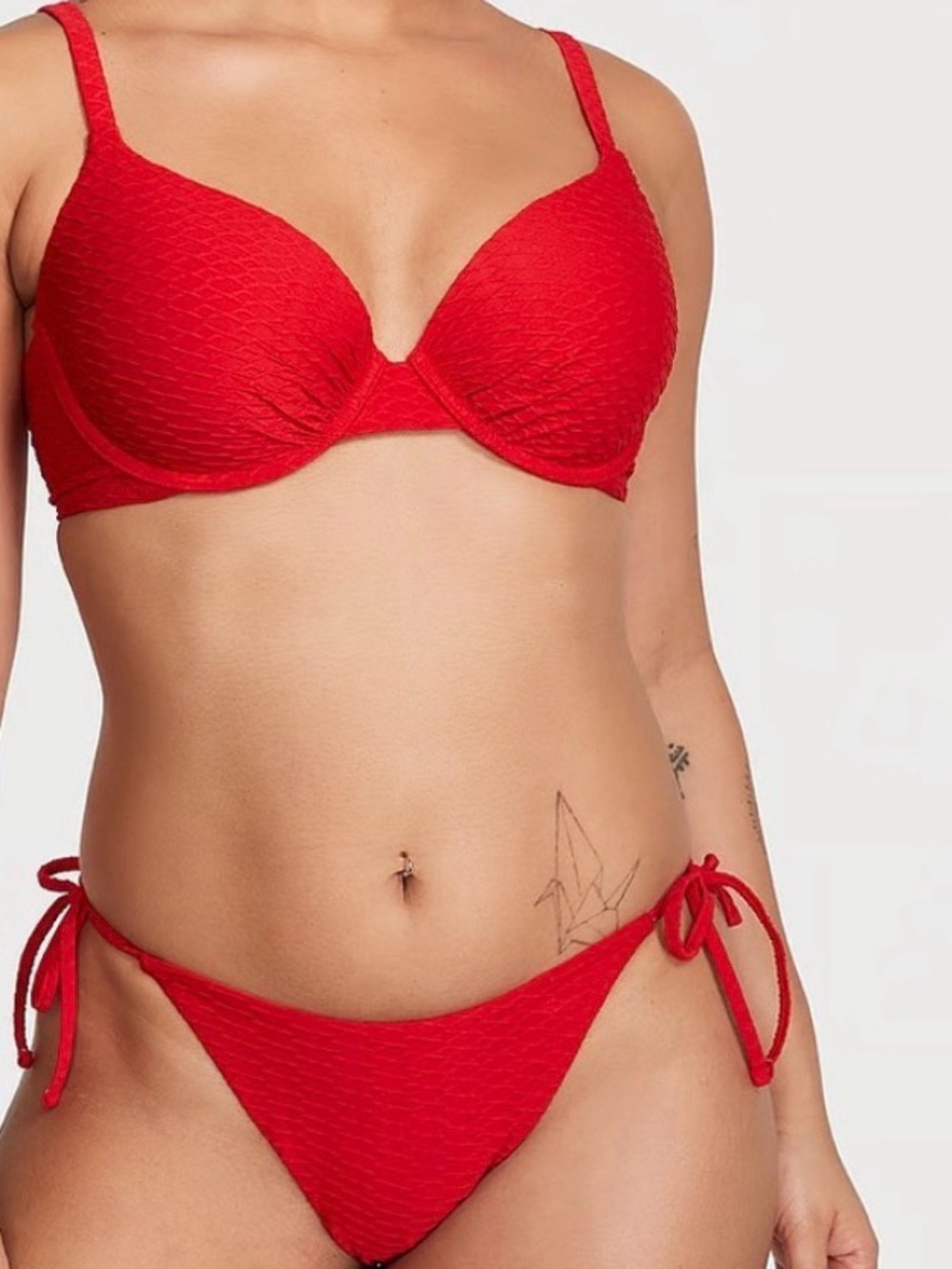NWOT VICTORIAS SECRET WOMENS RED TWO PIECE SWIMSUIT SIZE LARGE 36 D